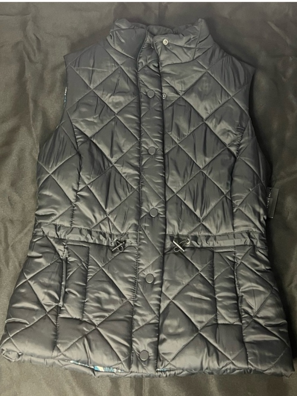The Limited Navy Quilted Puffer Vest - Picture 2 of 6